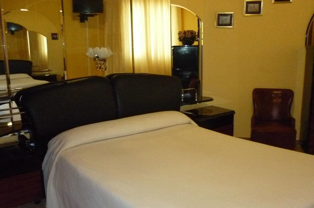 Hotel Francisco Javier А-Корунья Екстер'єр фото